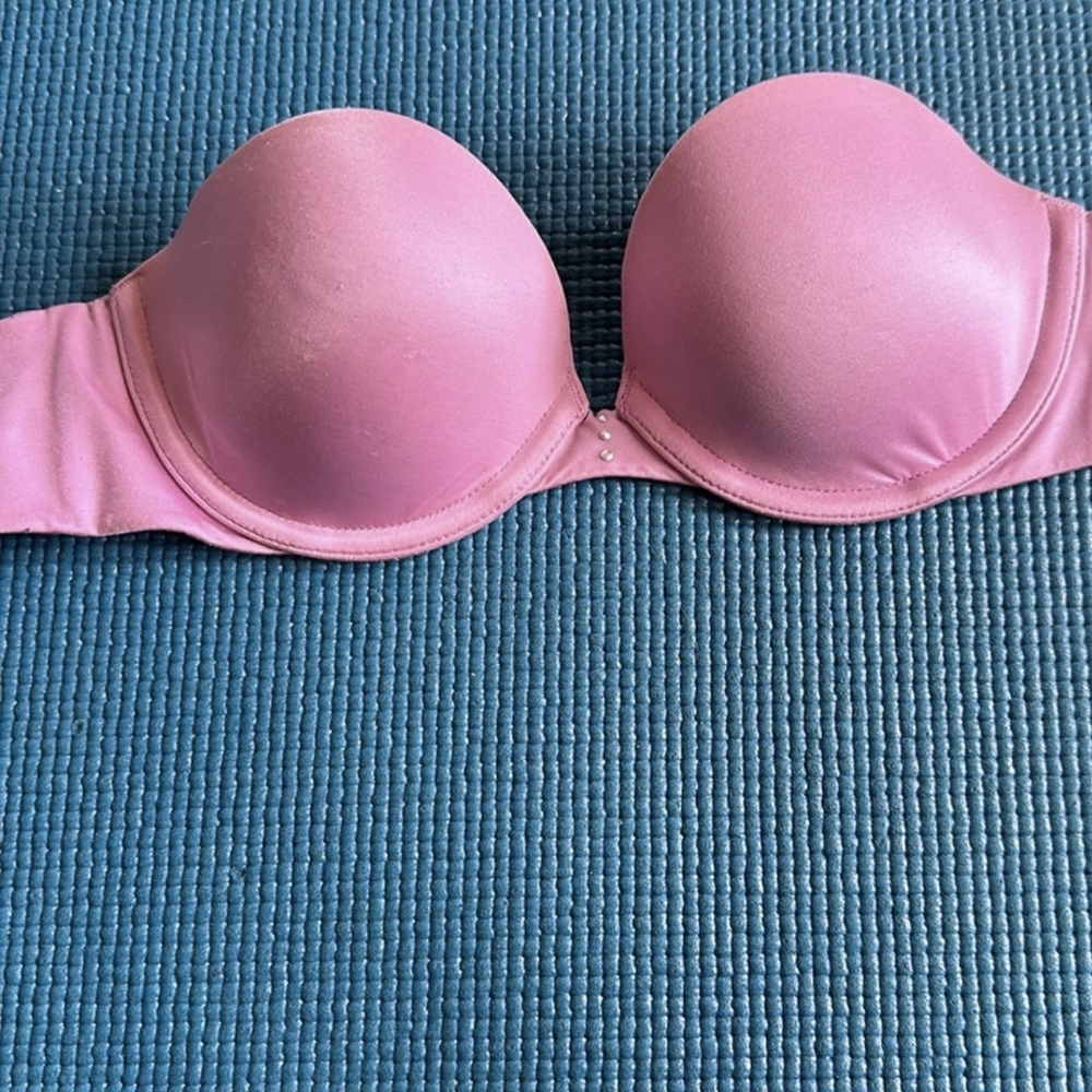 Victoria’s Secret Biofit Lilac Purple Strapless Bra 32A